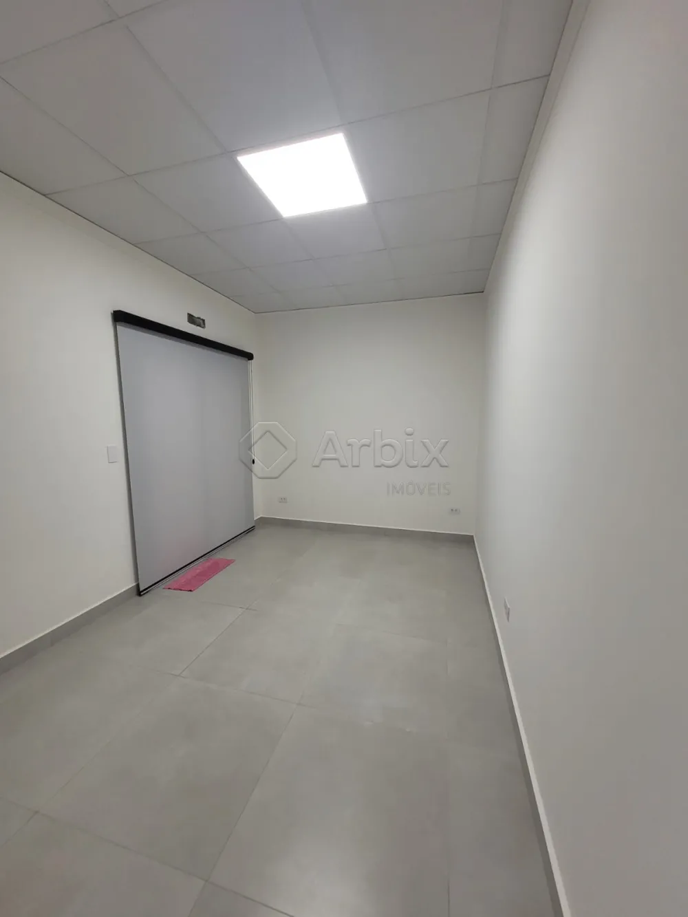 Alugar Comercial / Sala Comercial em Condom&iacute;nio em Santa B&aacute;rbara D`Oeste R$ 1.167,55 - Foto 2